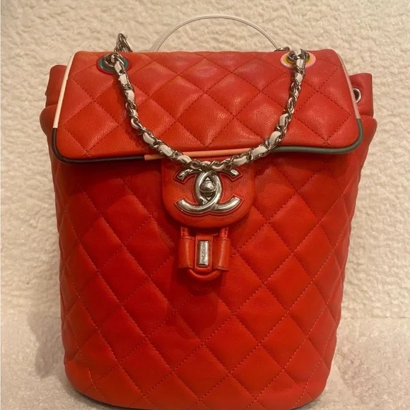 CHANEL Quilted Red Backpack - Picture 2 of 5